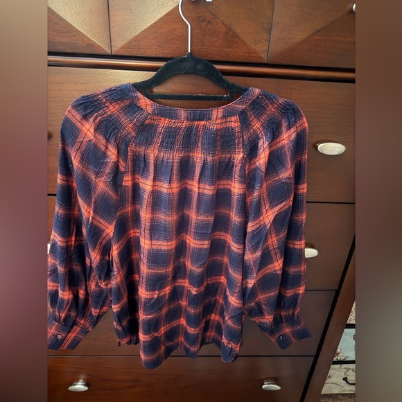 (2) LOFT Plaid Blouses - Large - Picture 10 of 11